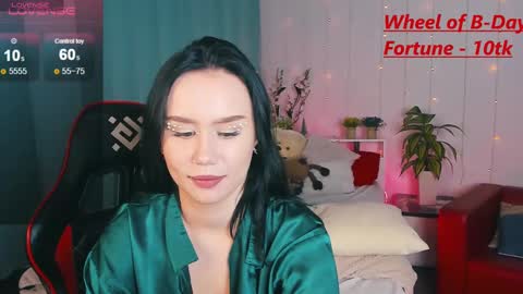 Snapshot of alisia_mars chatting on 12.14.24 Alisia online show from 12.14.24