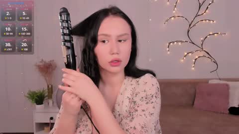 Snapshot of alisia_mars chatting on 01.19.25 Alisia online show from 01.19.25