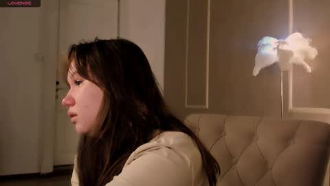 Snapshot of alisia_mars chatting on 09.18.25 Alisia online show from 09.18.25