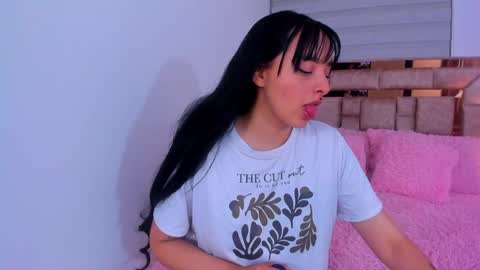 Snapshot of alisia_rose chatting on 01.20.25 Alice online show from 01.20.25