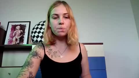 Alisa online show from 10.27.25