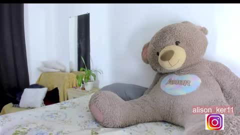 Snapshot of alison_ker chatting on 02.07.25 Sofias house online show from 02.07.25