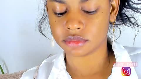 Snapshot of alison_ker chatting on 02.09.25 Sofias house online show from 02.09.25