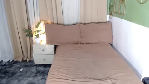 hotty online show from 12.02.24