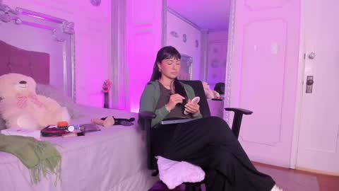 Alison Fishert online show from 12.27.24