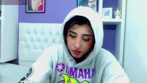 aliss_diiaz online show from 01.22.25