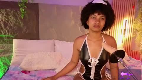 Mia online show from 01.11.26