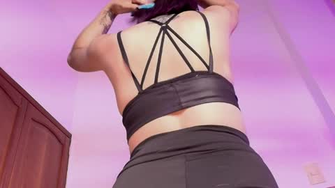 AlissaNix online show from 04.01.26