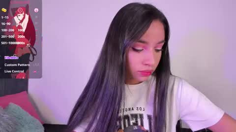 Mara  Isabel online show from 10.13.25