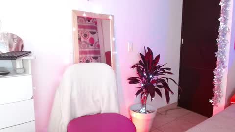 alissesallie_ online show from 12.26.24