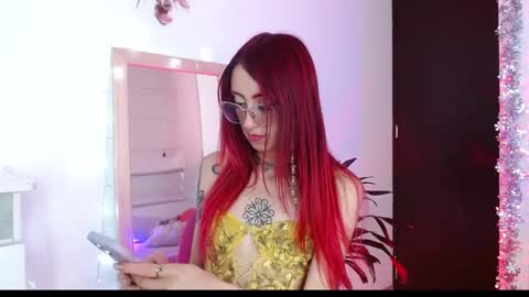 alissesallie_ online show from 01.08.25