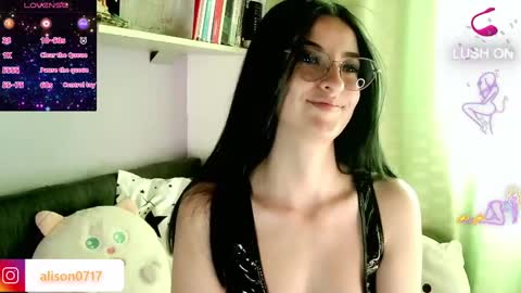 Snapshot of alisson_071989 chatting on 01.08.25 Ali  online show from 01.08.25