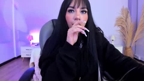Snapshot of alisson__cortez chatting on 10.21.25 alisson__cortez online show from 10.21.25