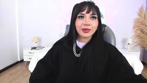 Snapshot of alisson__cortez chatting on 10.25.25 alisson__cortez online show from 10.25.25