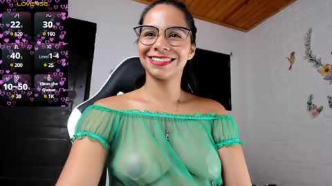 Alisson hoffman05 online show from 02.16.25