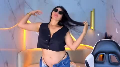 alisson_tx_ online show from 04.21.26