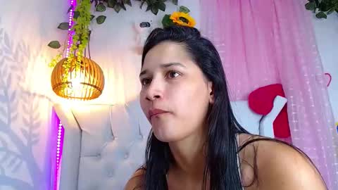 Snapshot of alisson_wiley chatting on 05.25.26 alisson online show from 05.25.26