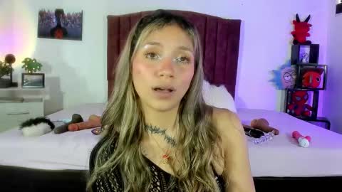 Snapshot of alisson_zafiro chatting on 01.15.25 Alisson IG alisson zafiro27 online show from 01.15.25