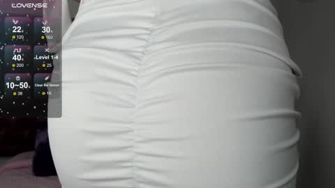Snapshot of alissondomit chatting on 02.05.25 Alisson Domit online show from 02.05.25
