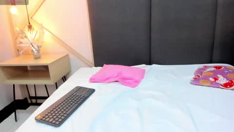 Snapshot of alissonmartin chatting on 02.07.25 alissonmartin online show from 02.07.25