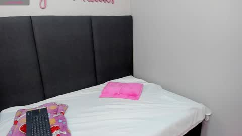 Snapshot of alissonmartin chatting on 02.11.25 alissonmartin online show from 02.11.25