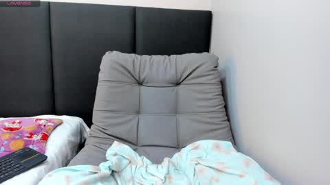 Snapshot of alissonmartin chatting on 02.22.25 alissonmartin online show from 02.22.25