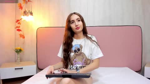 Snapshot of alissonmartin chatting on 11.06.25 alissonmartin online show from 11.06.25