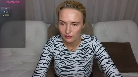 Snapshot of alisssarose chatting on 12.05.24 alisssarose online show from 12.05.24