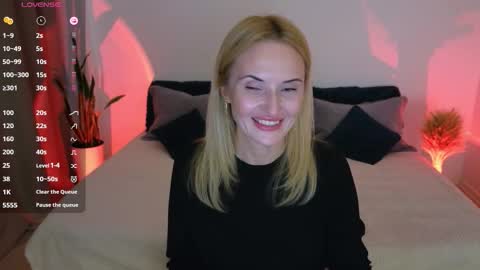 alisssarose online show from 10.21.25