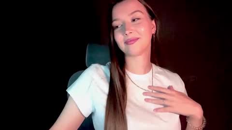 Annie online show from 11.25.25