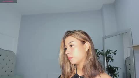 alix_18 online show from 09.26.25