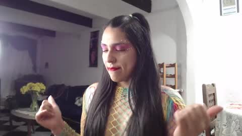 Snapshot of alix_beltran chatting on 02.24.25 Alix online show from 02.24.25