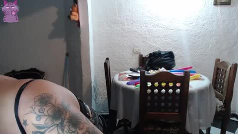 Snapshot of alix_beltran chatting on 09.12.25 Alix online show from 09.12.25