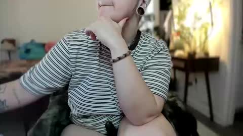 alix_valentine online show from 10.25.25