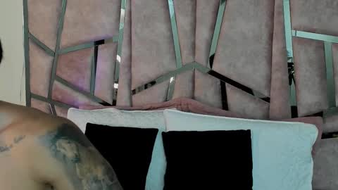 Snapshot of alixmartin1 chatting on 09.27.25 alix online show from 09.27.25