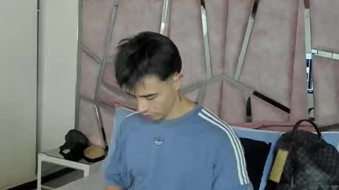 Snapshot of alixmartin1 chatting on 10.17.25 alix online show from 10.17.25