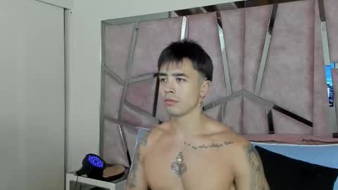 Snapshot of alixmartin1 chatting on 10.19.25 alix online show from 10.19.25