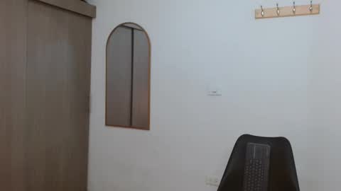 alix online show from 11.26.25