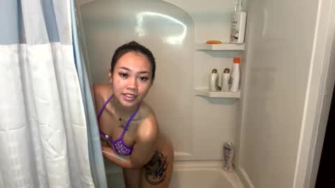 Snapshot of alixxaskye chatting on 10.24.25 Alixxa Skye online show from 10.24.25