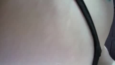 Snapshot of alixxx_culombia chatting on 05.17.26 Alix online show from 05.17.26
