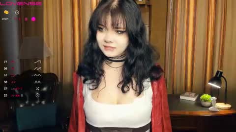Snapshot of alixypunter chatting on 06.20.26 Emily online show from 06.20.26