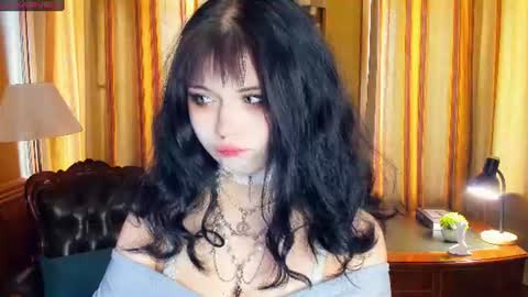 Snapshot of alixypunter chatting on 06.27.26 Emily online show from 06.27.26
