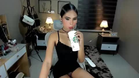 Snapshot of aliyah_bucks chatting on 02.12.25 hello your lovely ALIYAH online show from 02.12.25