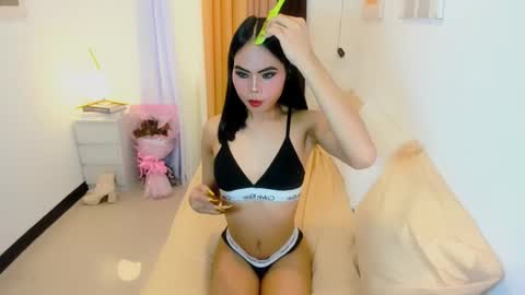 Snapshot of aliyah_bucks chatting on 02.23.25 hello your lovely ALIYAH online show from 02.23.25