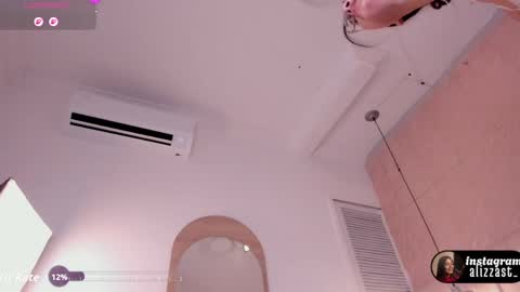 alizza_ online show from 04.02.26