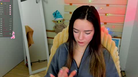 Snapshot of allana_dream chatting on 12.27.24 Allana online show from 12.27.24