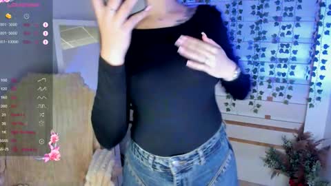 Snapshot of allana_dream chatting on 09.10.25 Allana online show from 09.10.25