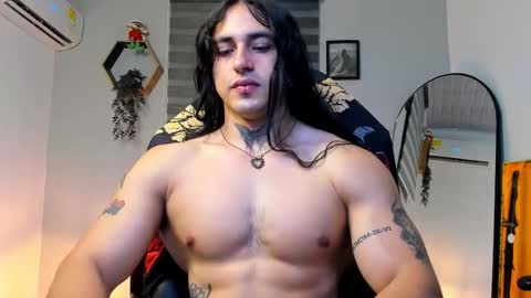 independent model 3 online show from 09.10.25