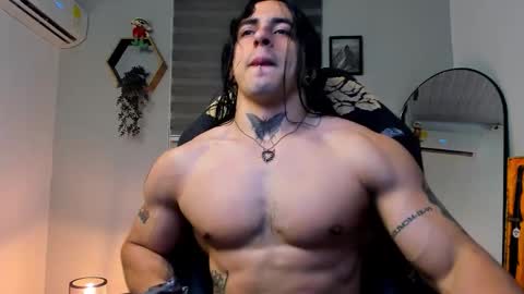 independent model 3 online show from 09.24.25