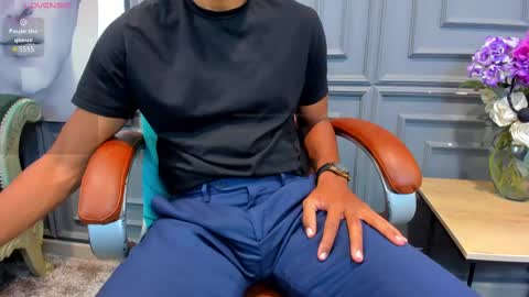                                 Help me reach 100 likes online show from 02.22.25